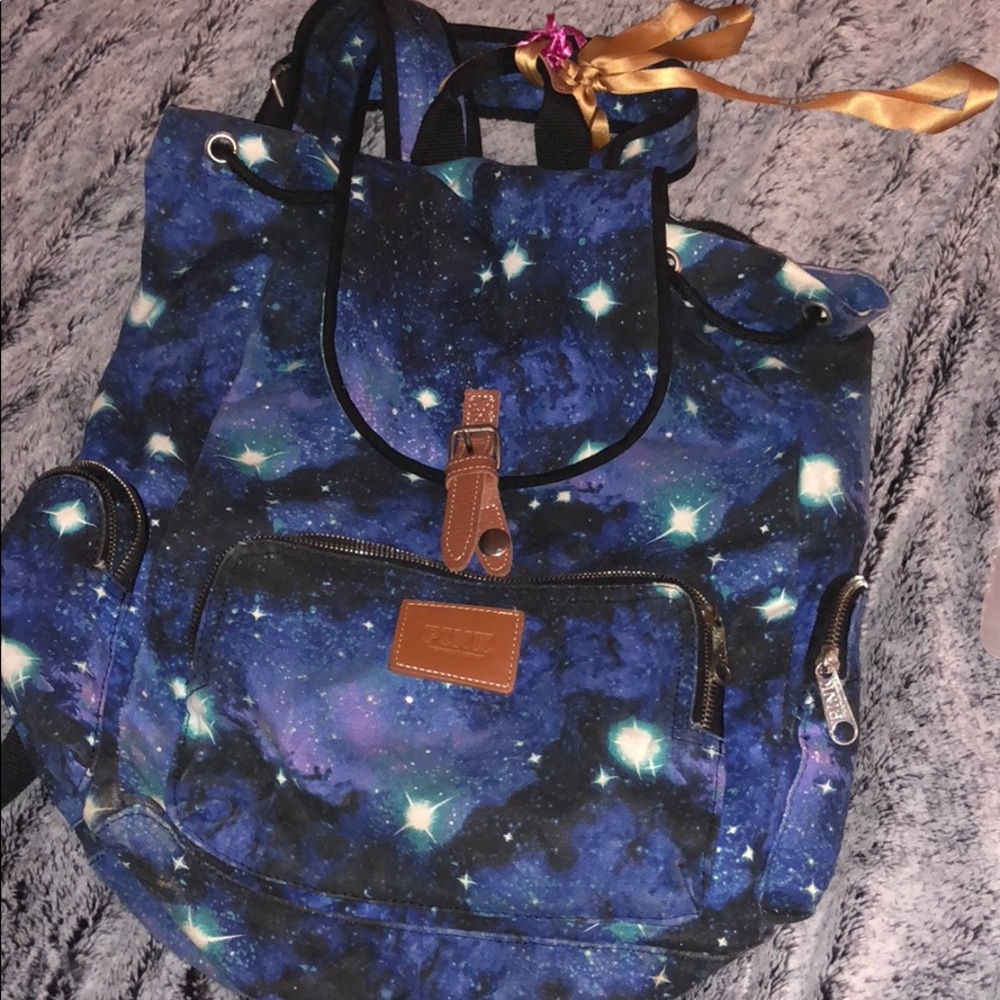 ❌SOLD ON MERCARI❌galaxy backpack from VS